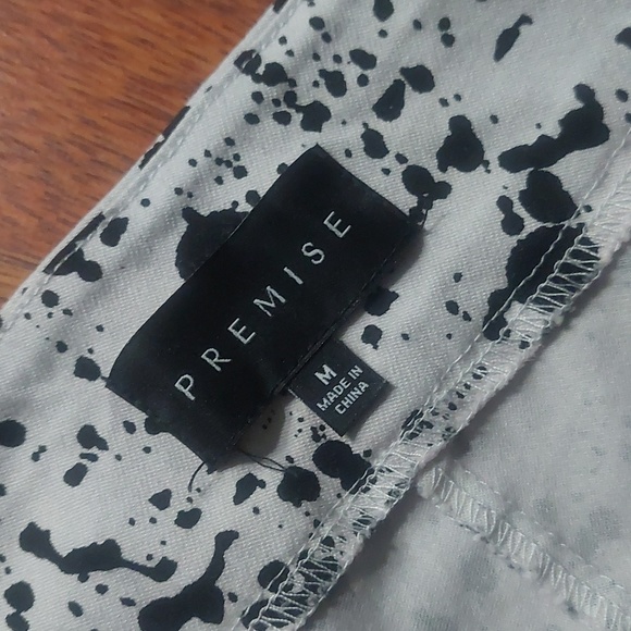 Capris - Picture 5 of 8